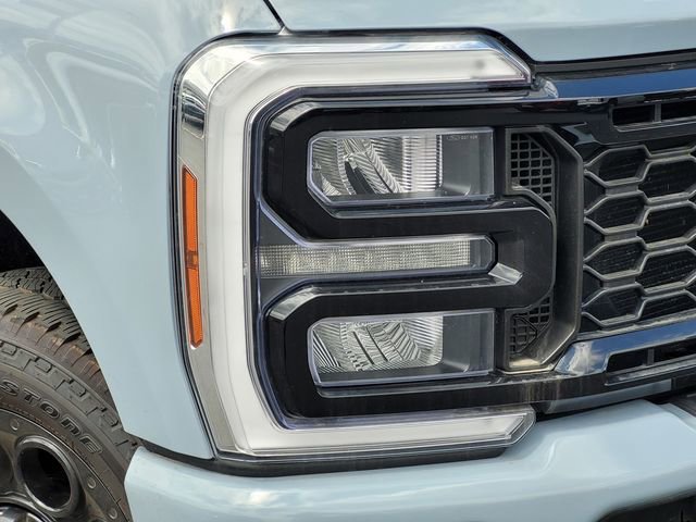 Certified 2025 Ford F350 Lariat w/ Lariat Ultimate Package AWD/4WD image 11