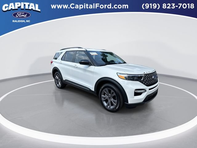 Certified 2024 Ford Explorer XLT w/ Equipment Group 202A AWD/4WD image 2