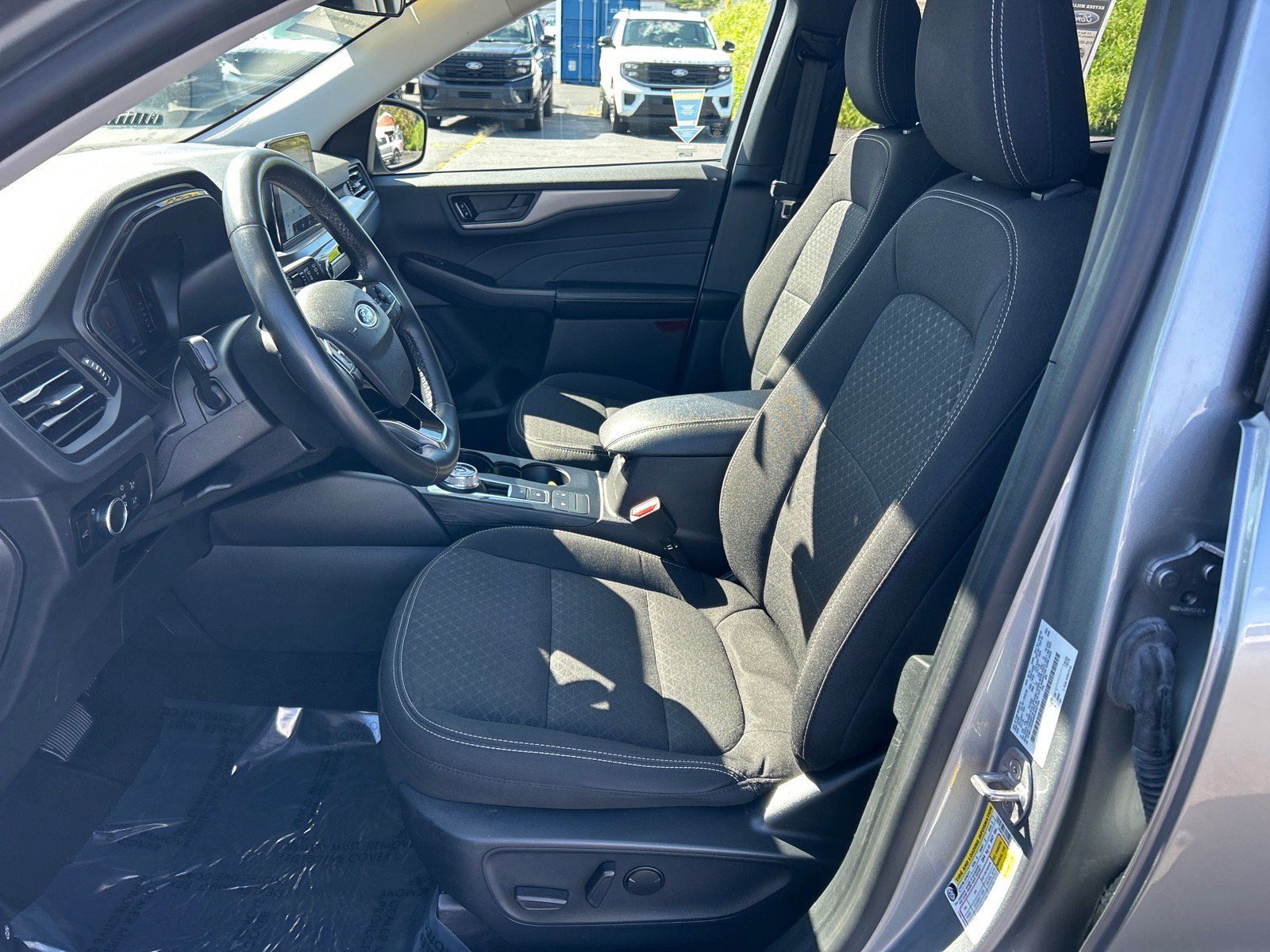 Certified 2024 Ford Escape Active AWD/4WD image 6