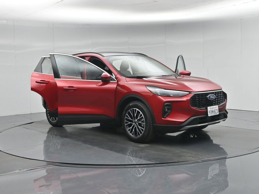 Certified 2023 Ford Escape SE w/ PHEV Premium Package FWD image 35