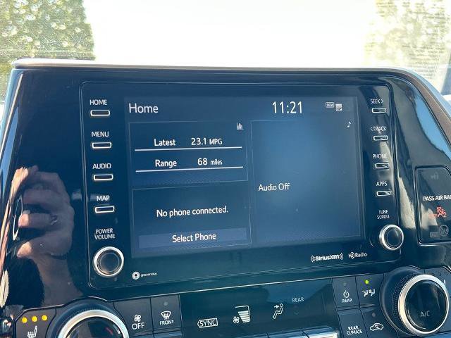 Used 2021 Toyota Highlander XLE image 17