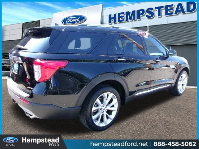 Certified 2022 Ford Explorer Platinum w/ Equipment Group 601A AWD/4WD image 6