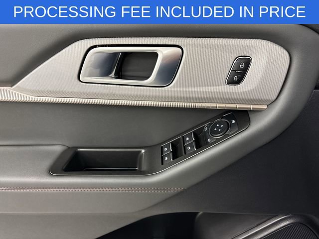 Certified 2025 Ford Explorer Active AWD/4WD image 15