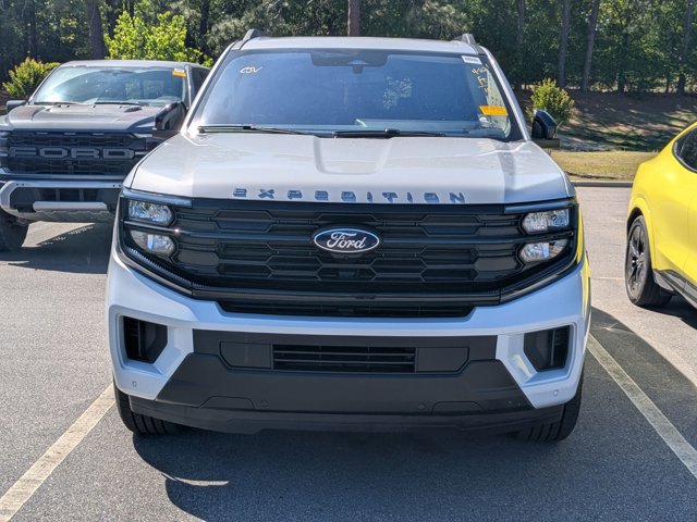 Certified 2025 Ford Expedition Active RWD image 2