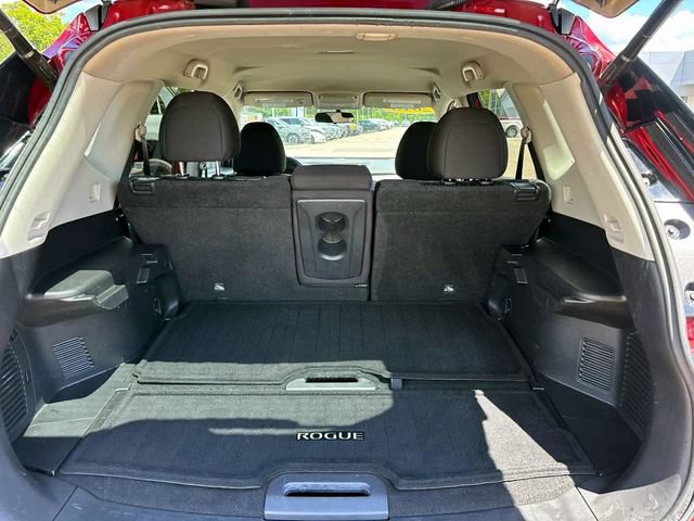 Used 2018 Nissan Rogue SV w/ Premium Package AWD/4WD image 12