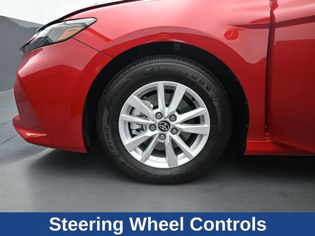 Used 2025 Toyota Camry LE FWD image 35
