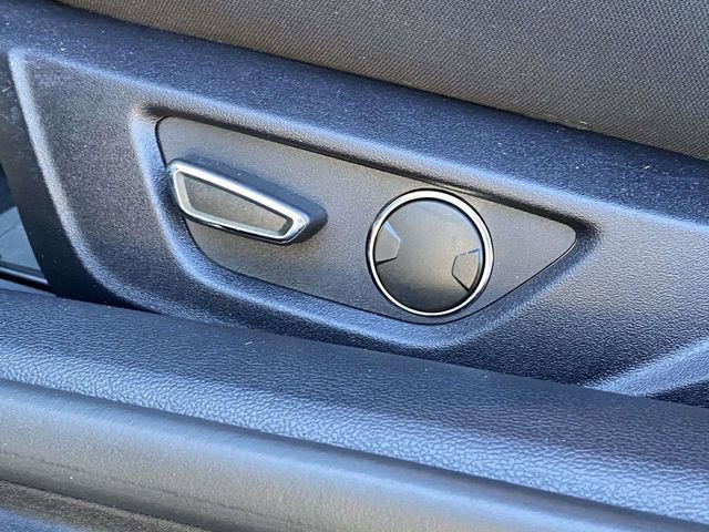 Certified 2019 Ford Mustang Coupe w/ Equipment Group 101A image 17