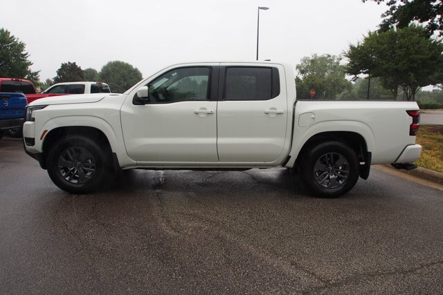 Used 2026 Nissan Frontier SV RWD image 4