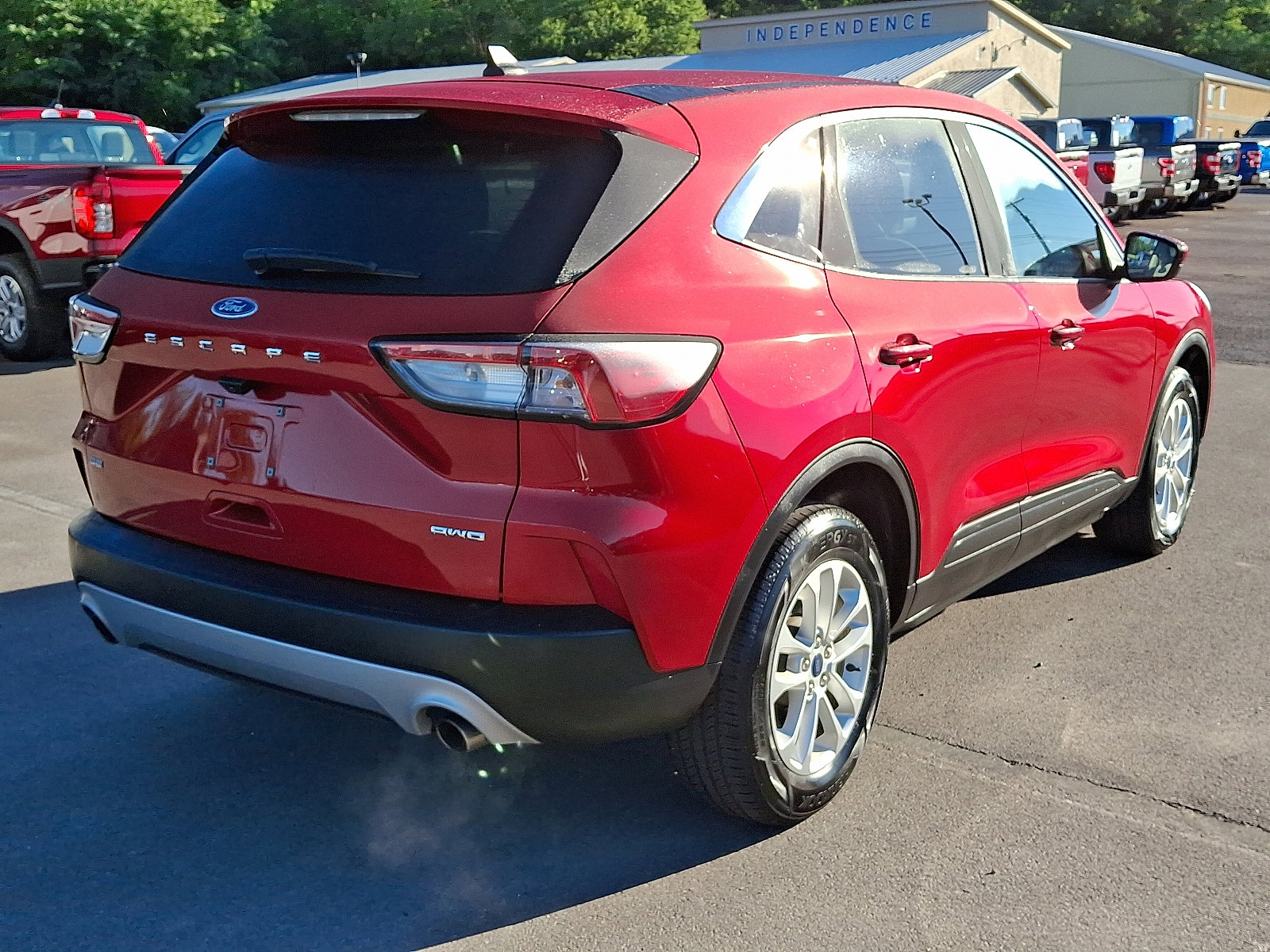 Certified 2020 Ford Escape SE image 10