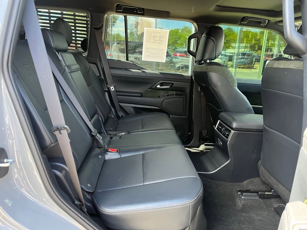 Used 2024 Lexus GX 550 AWD/4WD image 20