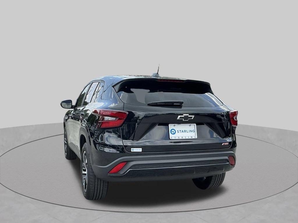 Used 2024 Chevrolet Trax RS FWD image 9