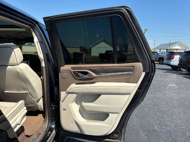 Used 2023 GMC Yukon Denali AWD/4WD image 17