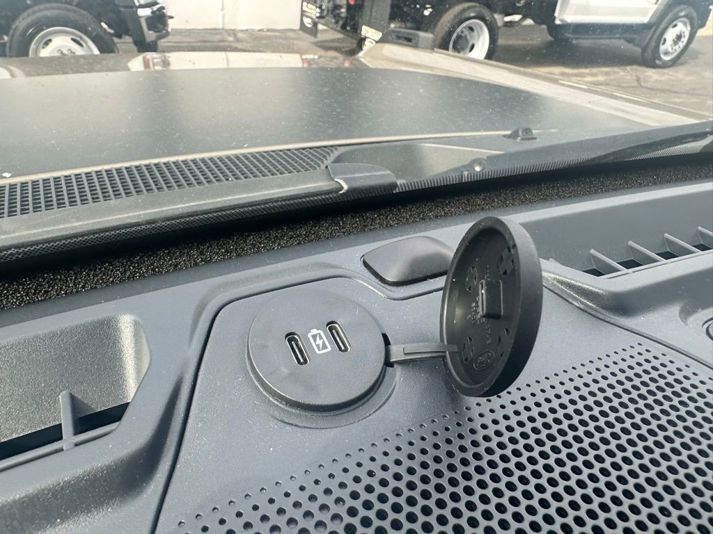 Certified 2025 Ford Bronco Outer Banks AWD/4WD image 23