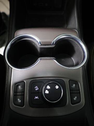 Used 2022 GMC Terrain AT4 w/ Infotainment Package II AWD/4WD image 24