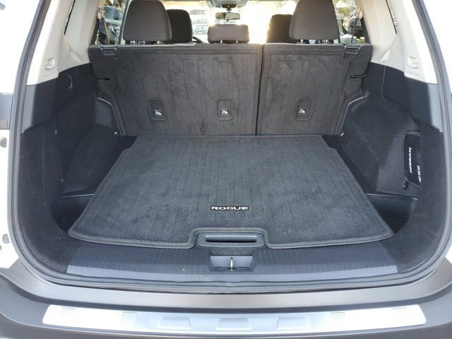 Used 2021 Nissan Rogue SV image 8
