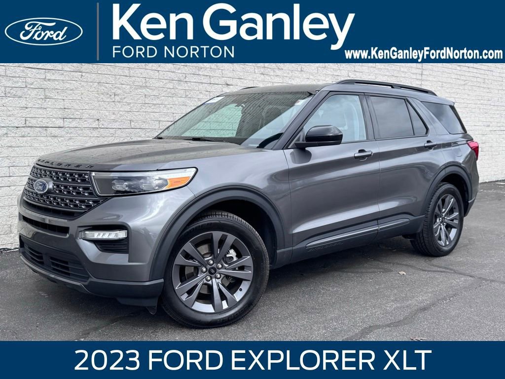 Certified 2023 Ford Explorer XLT w/ Equipment Group 202A AWD/4WD image 7