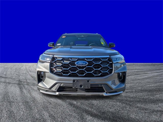 Certified 2026 Ford Explorer Platinum image 9