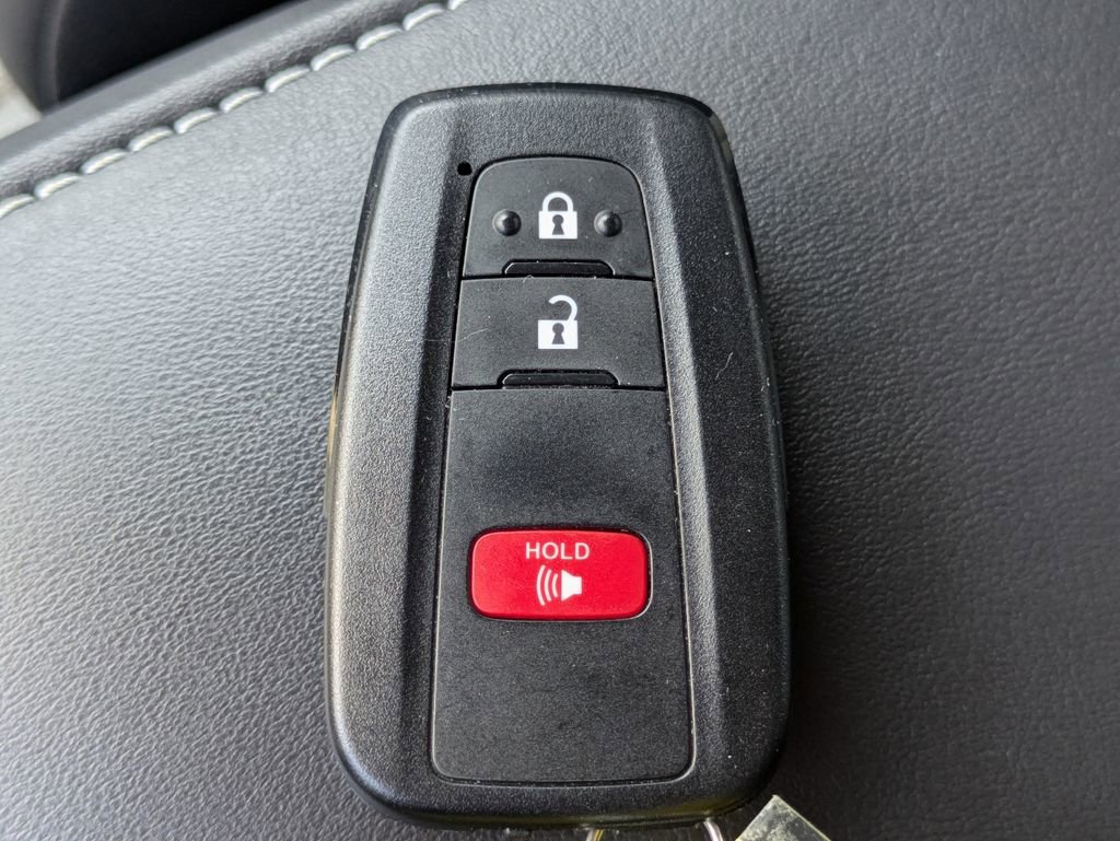 Used 2022 Toyota Corolla XSE FWD image 28