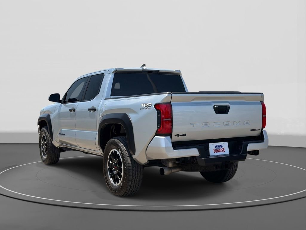 Used 2025 Toyota Tacoma TRD Off-Road AWD/4WD image 7