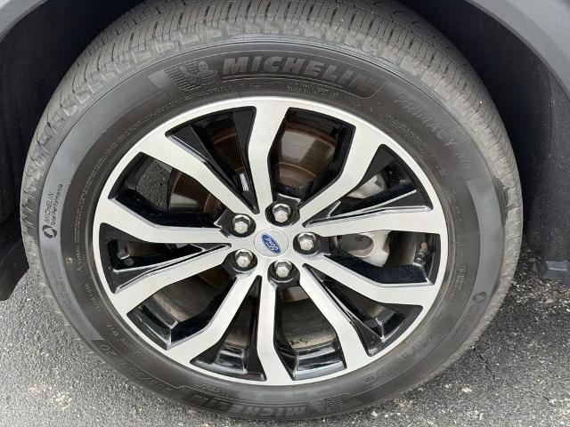Certified 2025 Ford Explorer ST-Line AWD/4WD image 13