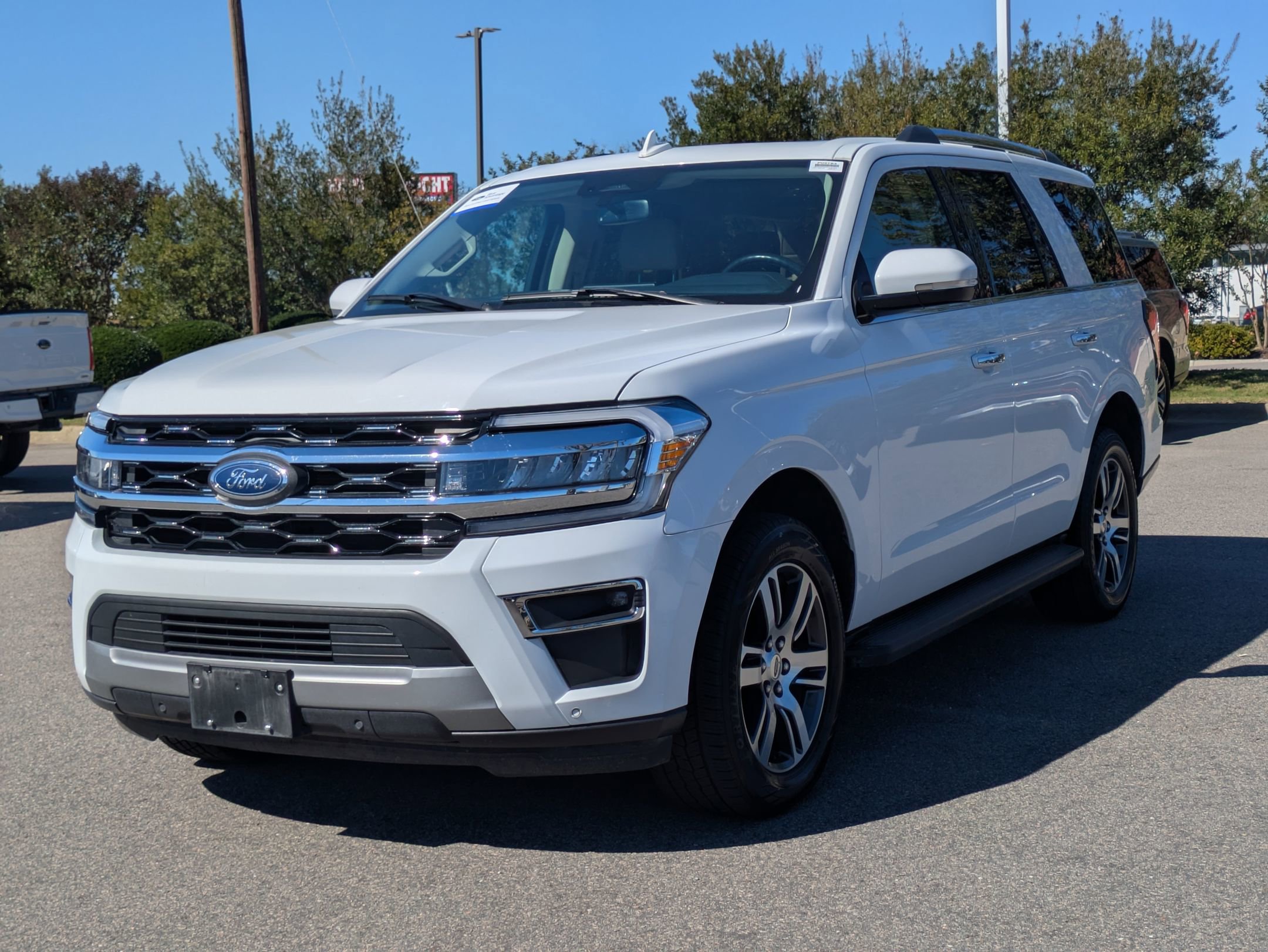 Certified 2024 Ford Expedition Limited image 8