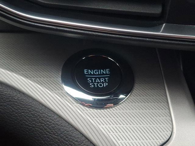 Certified 2022 Ford Explorer XLT w/ Equipment Group 202A image 23