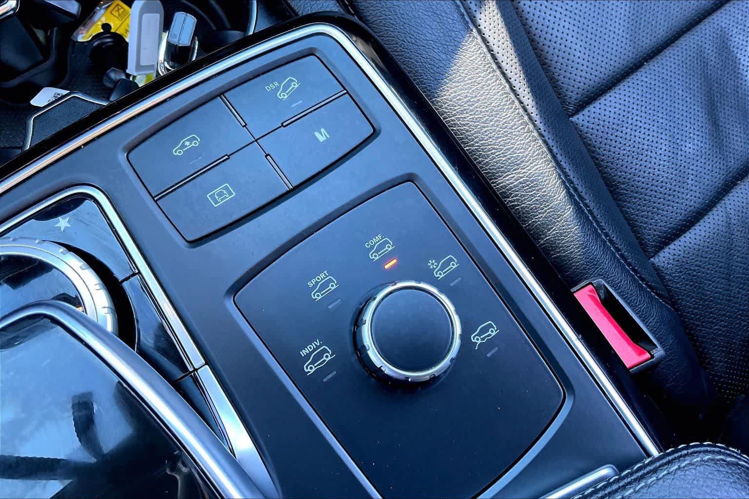 Used 2017 Mercedes-Benz GLS 550 4MATIC image 31