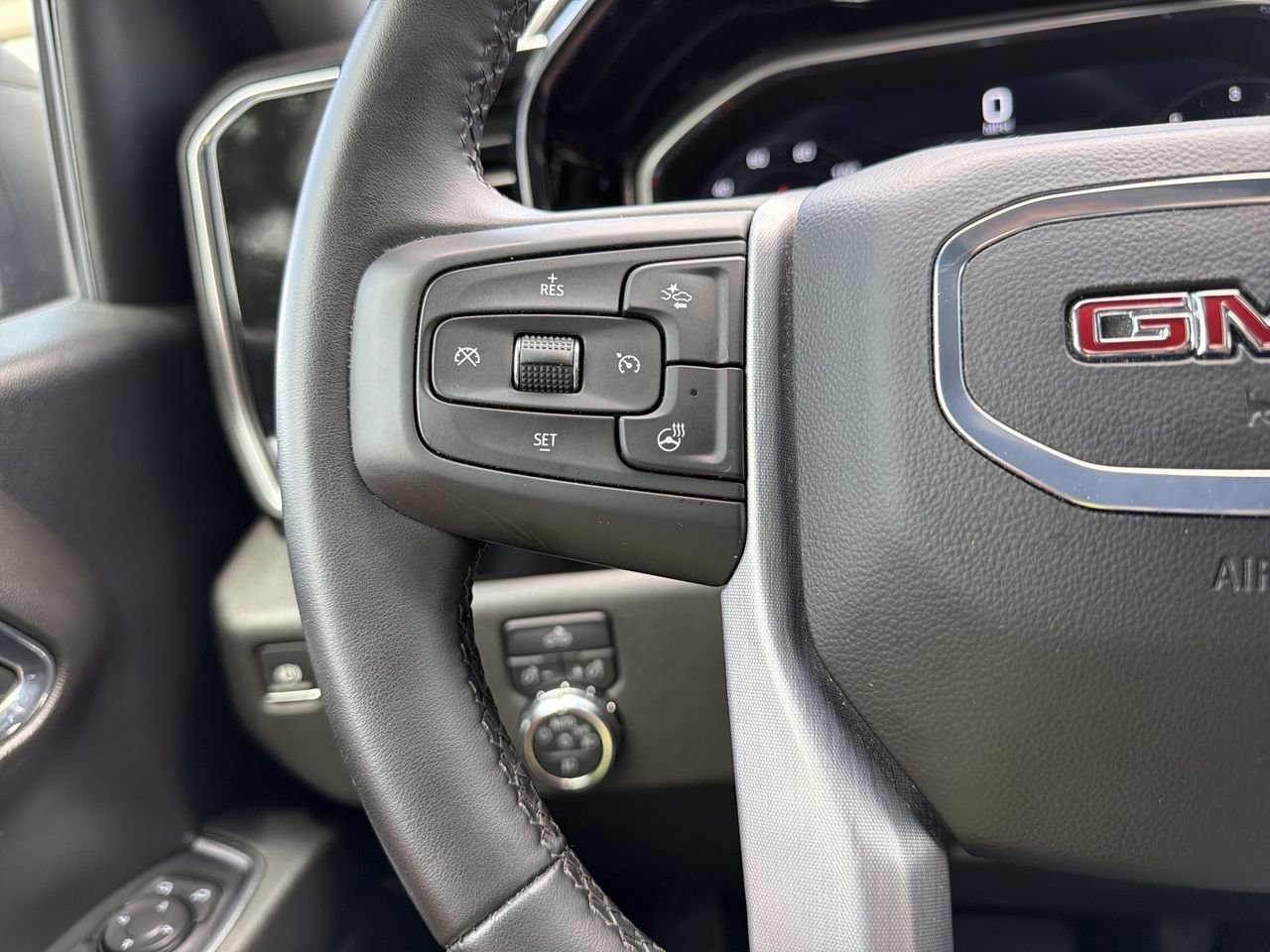Used 2024 GMC Sierra 1500 Elevation AWD/4WD image 27