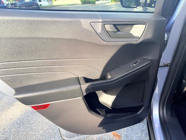 Certified 2022 Ford Escape SE w/ SE Sport Appearance Package image 19