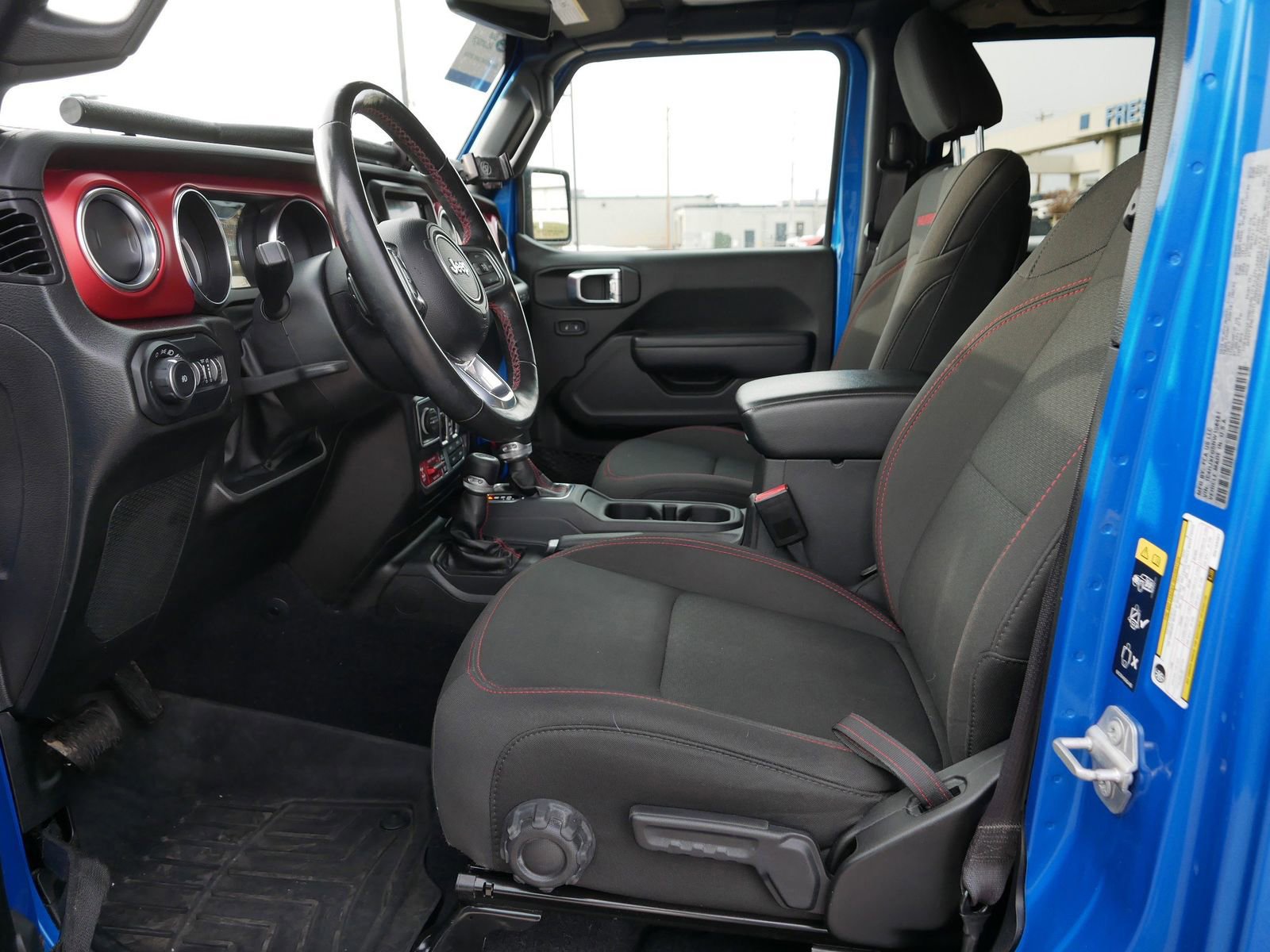 Used 2022 Jeep Wrangler Unlimited Rubicon w/ Cold Weather Group AWD/4WD image 16