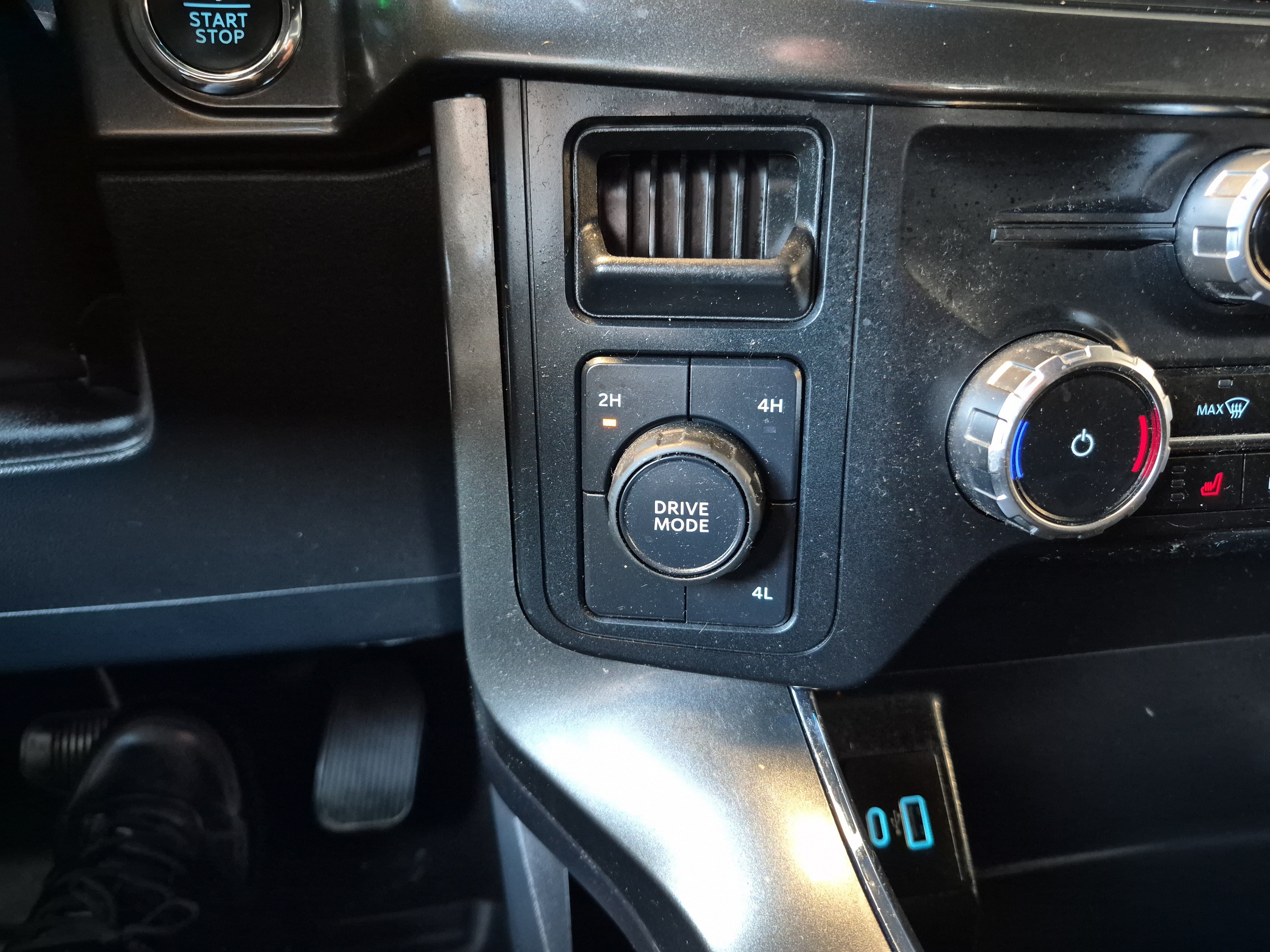 Certified 2023 Ford F150 XLT w/ Equipment Group 302A High AWD/4WD image 35