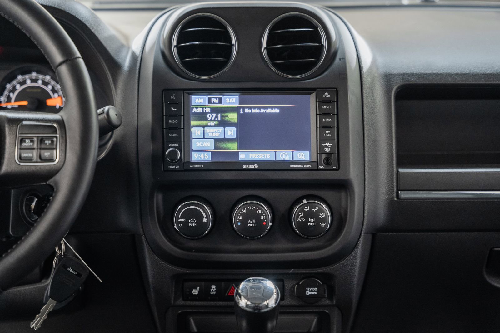 Used 2017 Jeep Patriot Latitude image 23