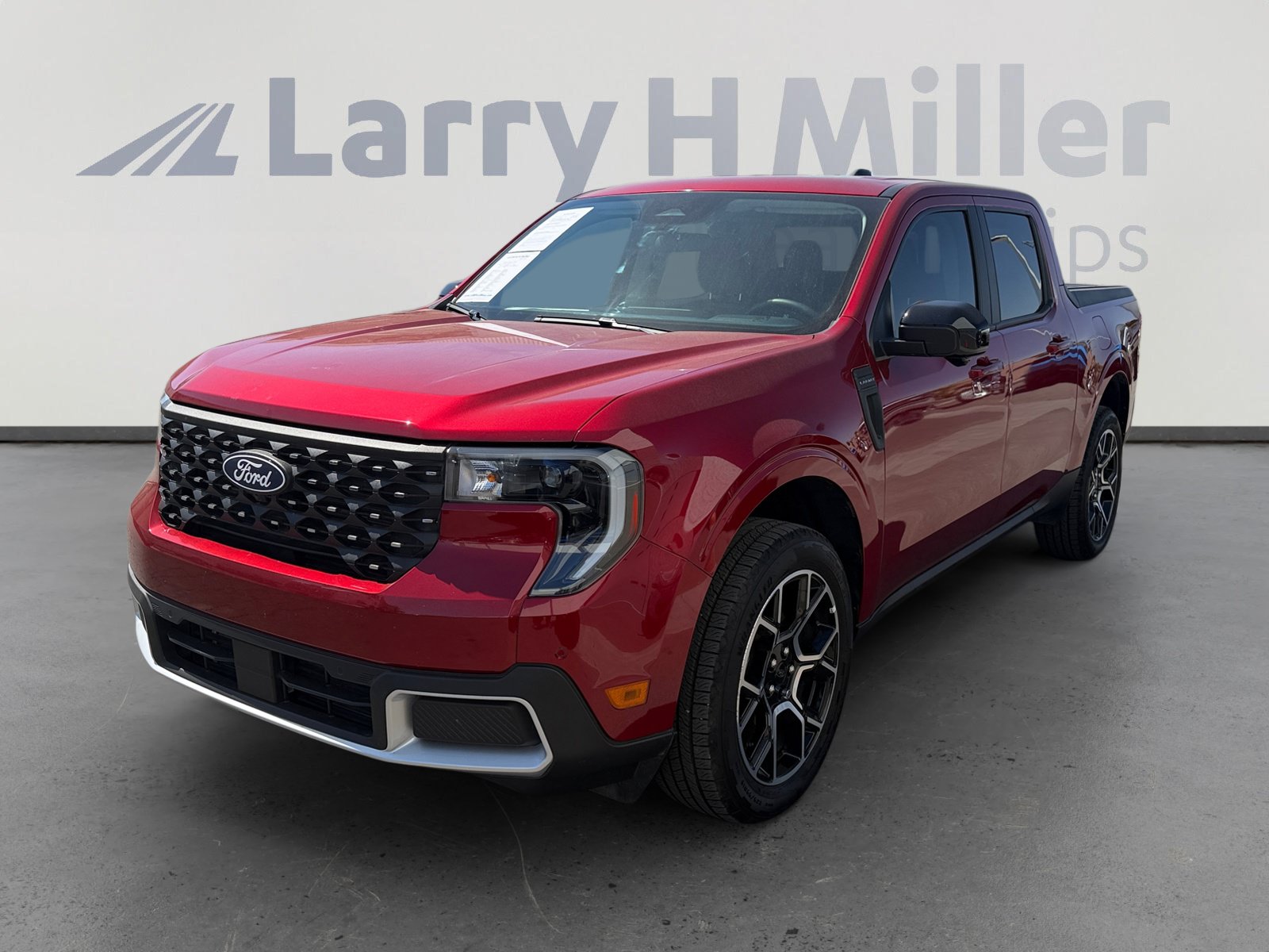 Certified 2025 Ford Maverick Lariat w/ 4K Tow Package AWD/4WD image 1