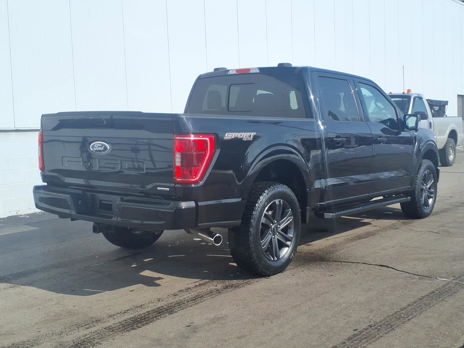 Certified 2023 Ford F150 XLT w/ Equipment Group 302A High image 4