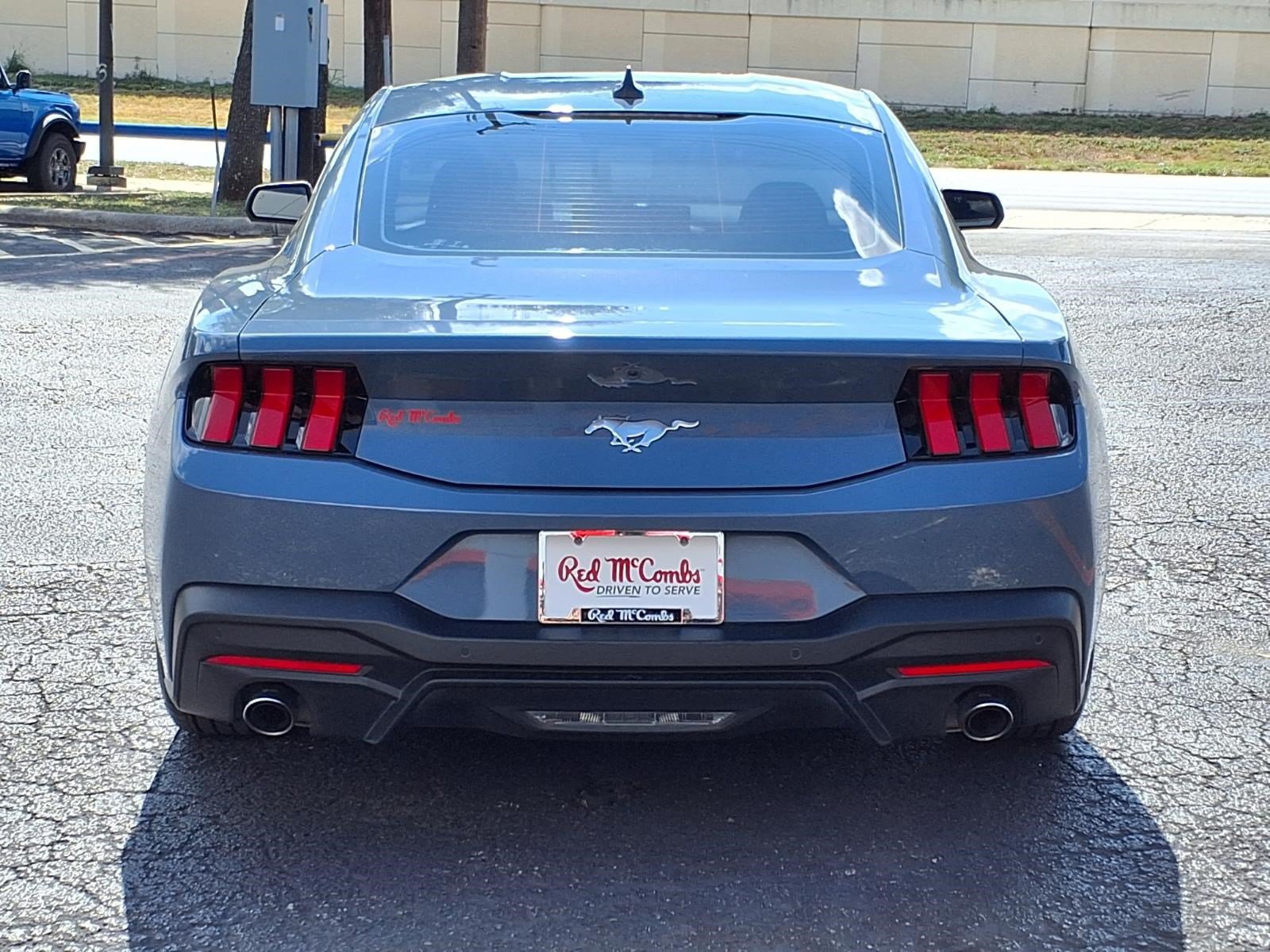 Certified 2025 Ford Mustang Coupe RWD image 7