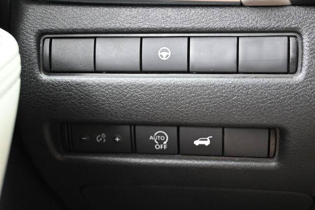 Used 2025 Nissan Rogue SV AWD/4WD image 26
