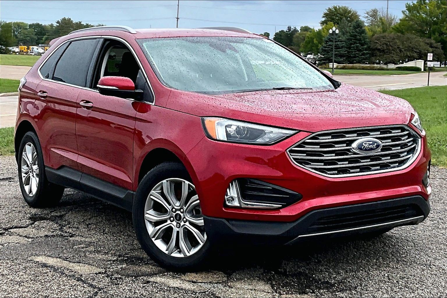 Certified 2024 Ford Edge Titanium AWD/4WD image 37