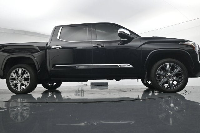 Used 2024 Toyota Tundra Capstone AWD/4WD image 40