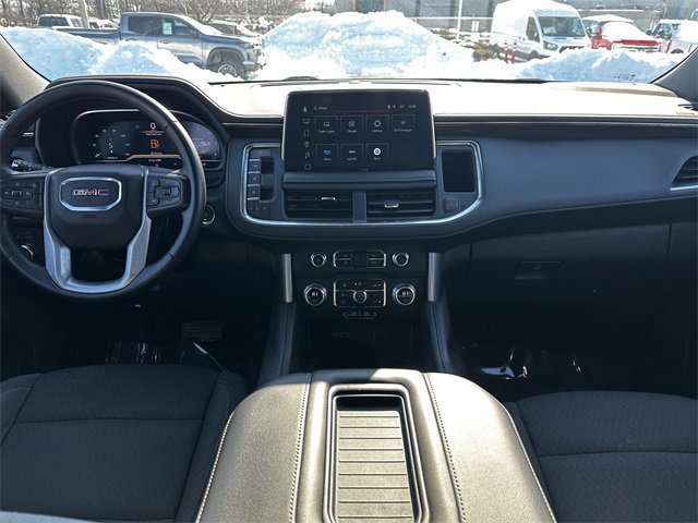 Used 2023 GMC Yukon XL SLE image 16