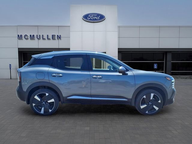 Used 2025 Nissan Kicks SR AWD/4WD image 6