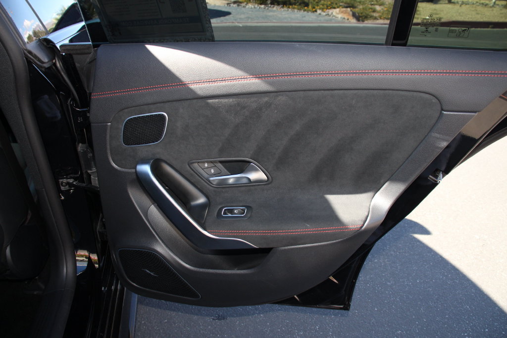 Used 2023 Mercedes-Benz CLA 250 image 26