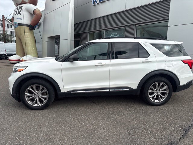 Certified 2020 Ford Explorer XLT w/ Equipment Group 202A AWD/4WD image 9
