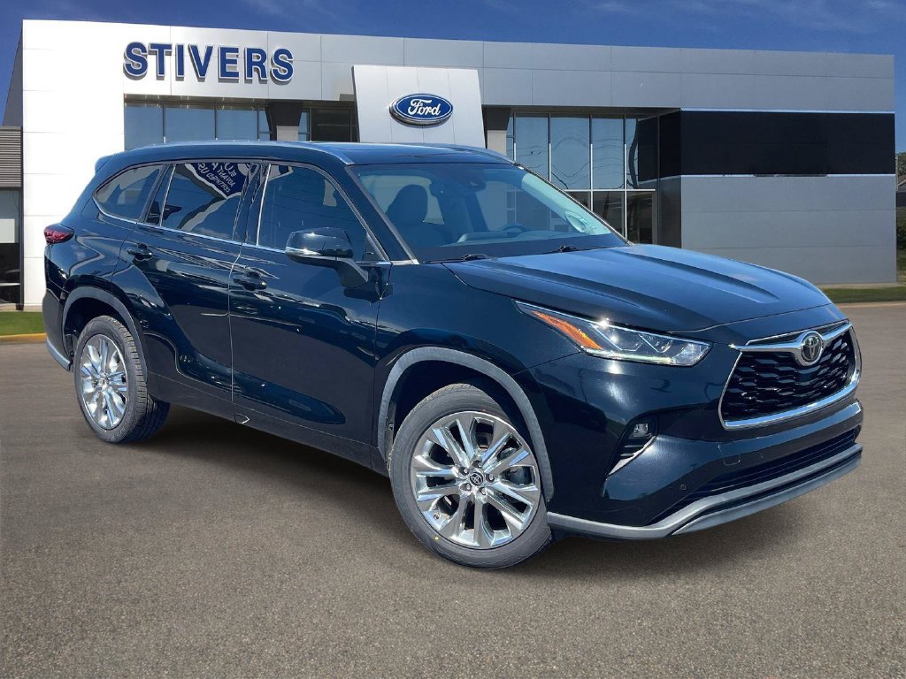 Used 2021 Toyota Highlander Limited
