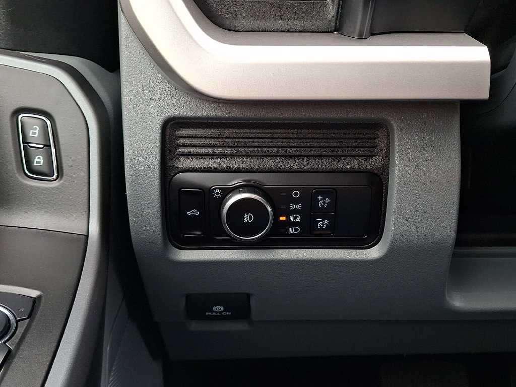 Certified 2025 Ford F250 XL w/ STX Appearance Package AWD/4WD image 27