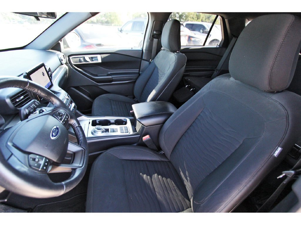 Certified 2020 Ford Explorer XLT RWD image 34
