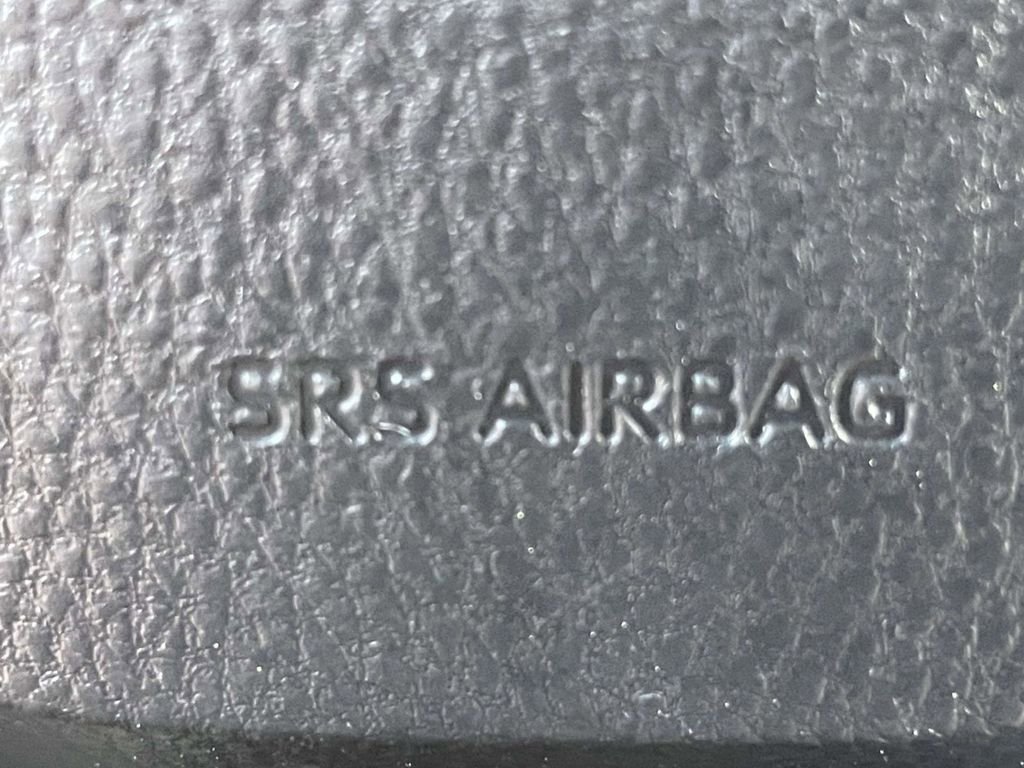 Used 2022 Toyota RAV4 LE image 26