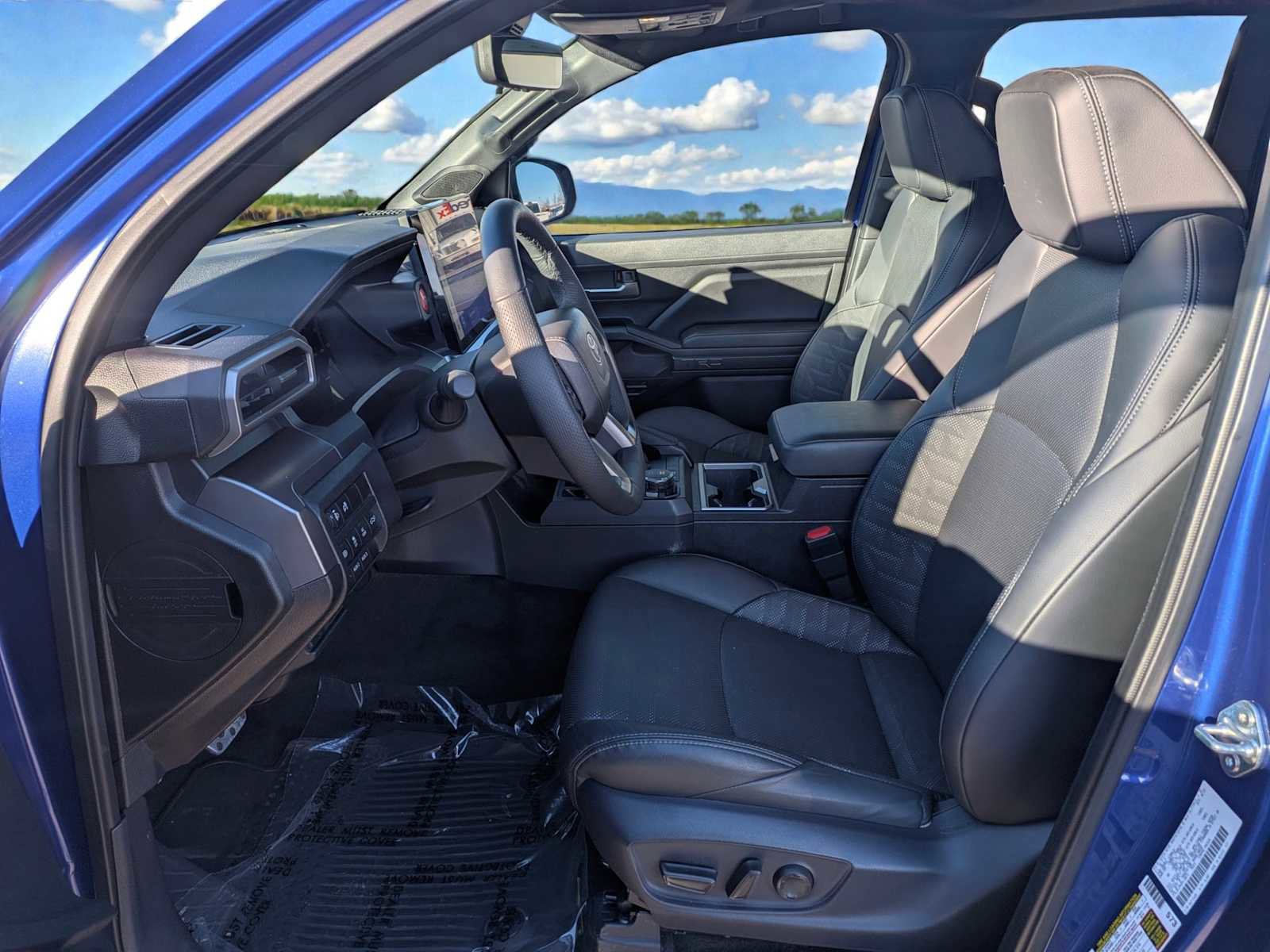 Used 2025 Toyota Tacoma TRD Sport w/ TRD Sport Premium Package image 16