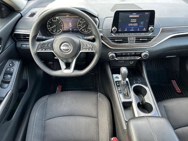 Used 2024 Nissan Altima 2.5 SV FWD image 27