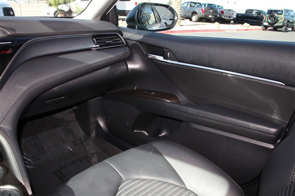 Used 2022 Toyota Camry SE w/ Convenience Package image 19