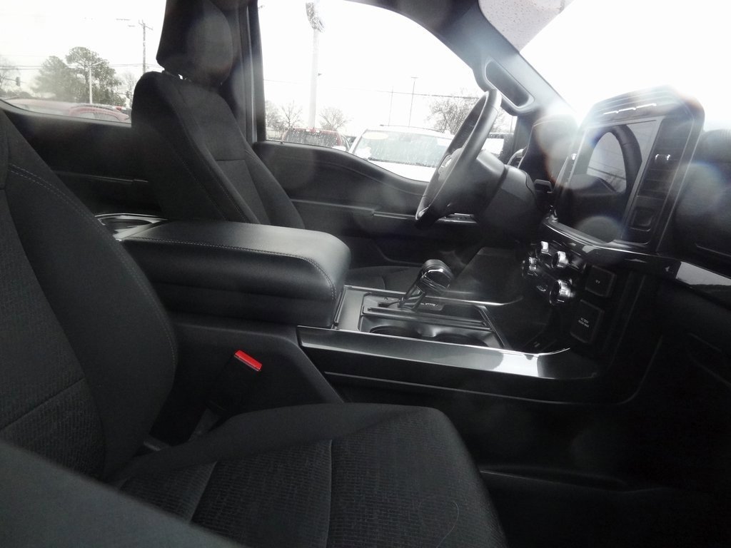 Certified 2022 Ford F150 XLT w/ Equipment Group 302A High image 15